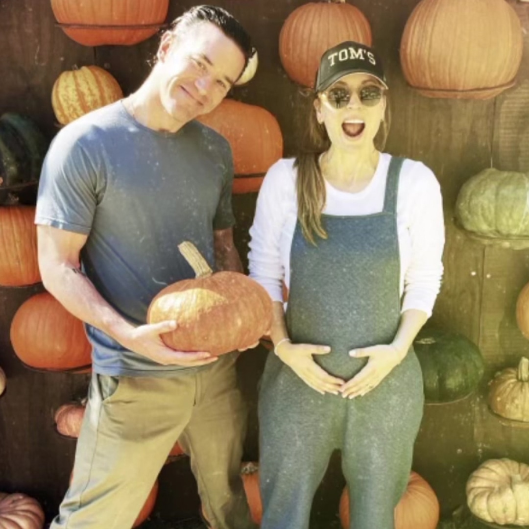 Fall in Love With Tom Pelphrey & Kaley Cuoco’s Pumpkin Outing Photos